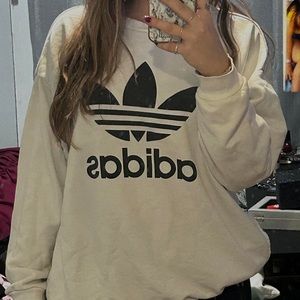 adidas large white sweatshirt